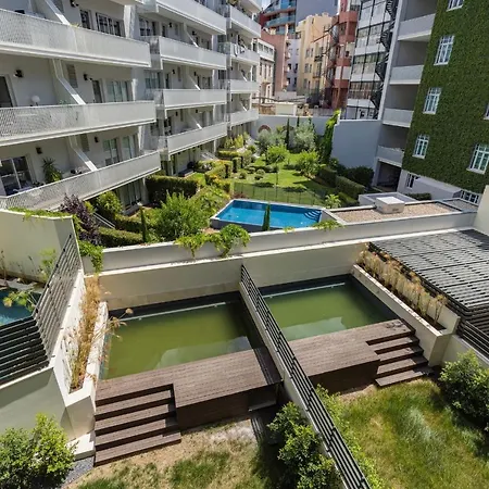 Deluxe In Center By Lovelystay Apartment Lissabon