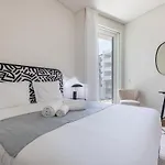 Deluxe In Center By Lovelystay Lissabon