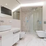 Deluxe In Center By Lovelystay Appartement *