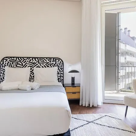 Deluxe In Center By Lovelystay Apartment Lisbon