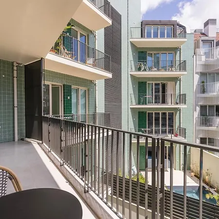 Deluxe In Center By Lovelystay Apartment *